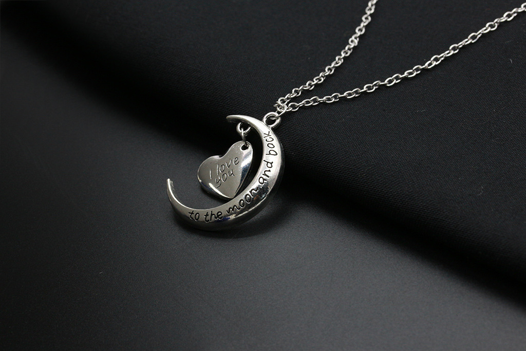 Korean New Moon Love Necklace Sweater Chain display picture 6