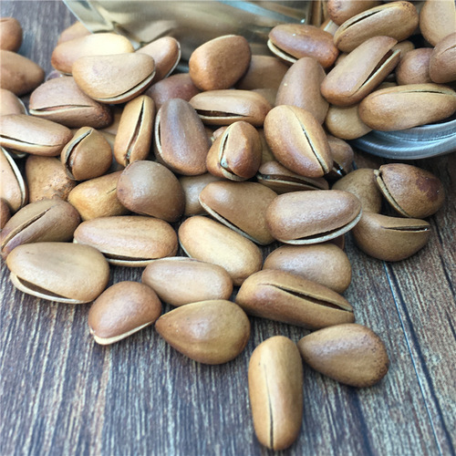 Jinhongtai Opened Pine Nut Wholesale Direct Selling Leisure Snacks Hand Peeled Northeast Pine Nut 150g Canned