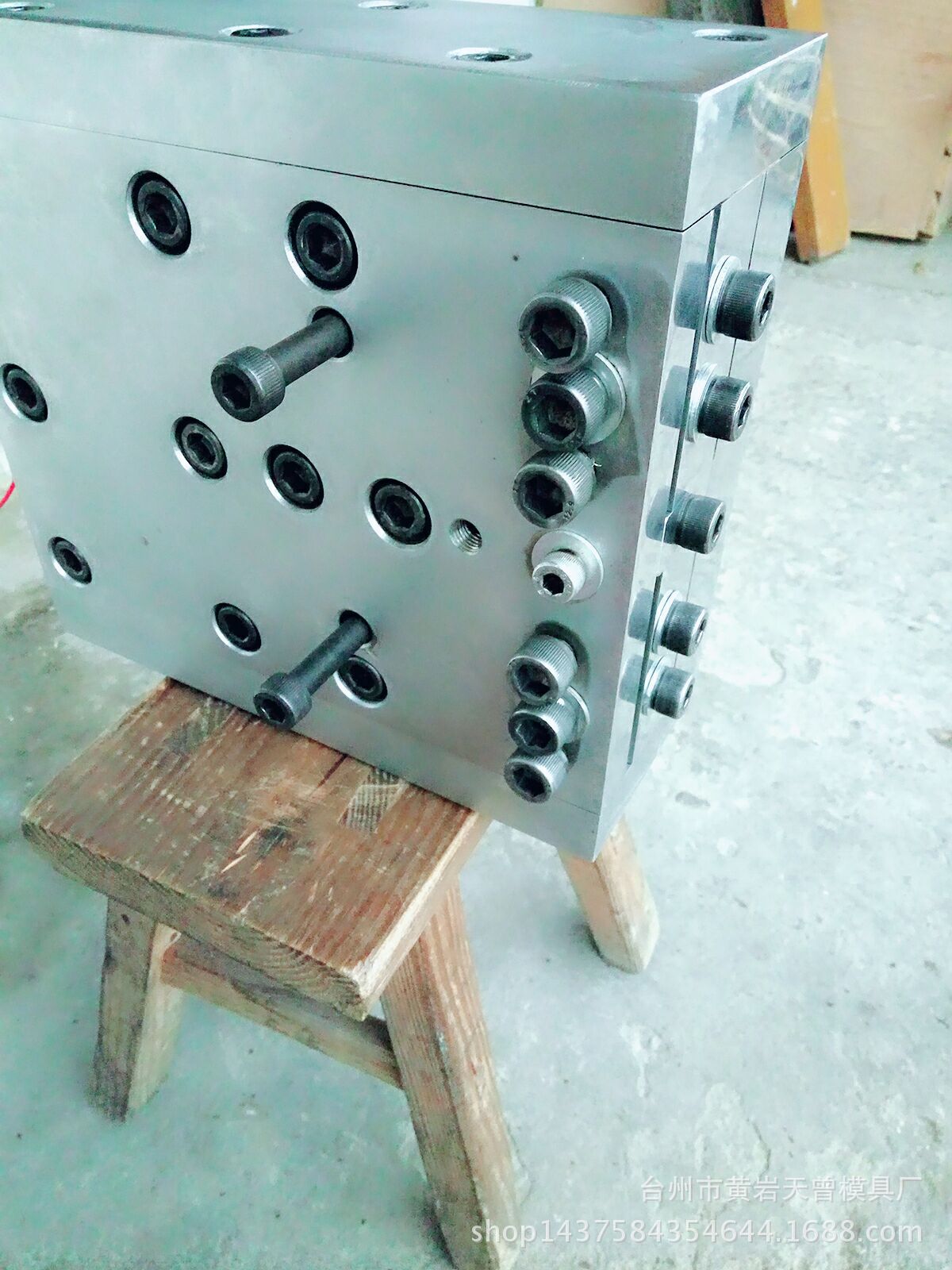 26F935A6EB43D0E1F4D089B898BBAA