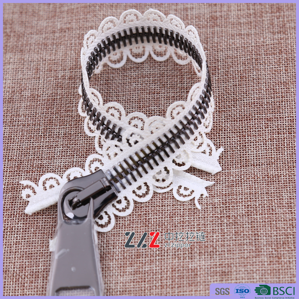 15#欧款牙金属拉链特殊烧花布边可根据要求产地货源