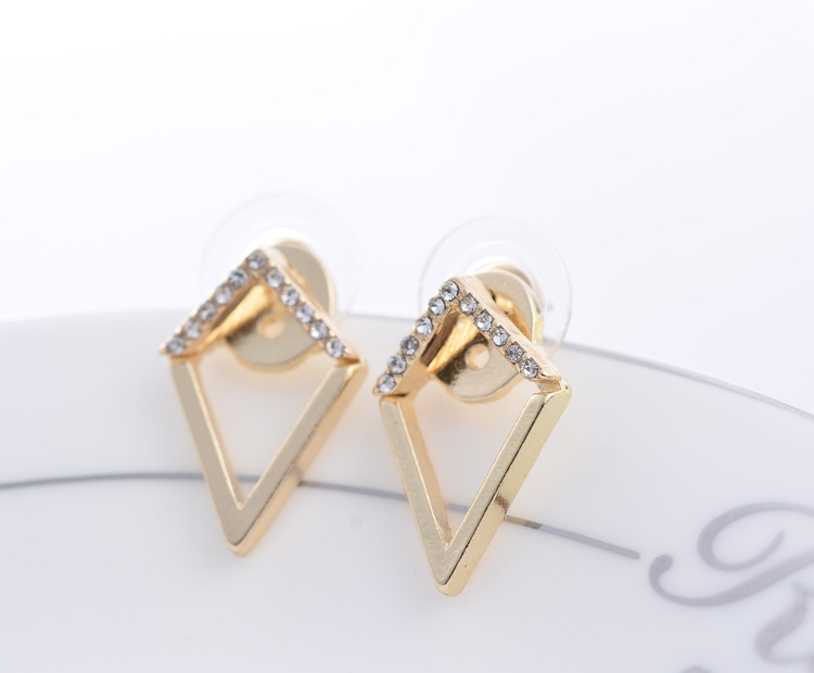 Labret stud lip piercing jewelry styling detail