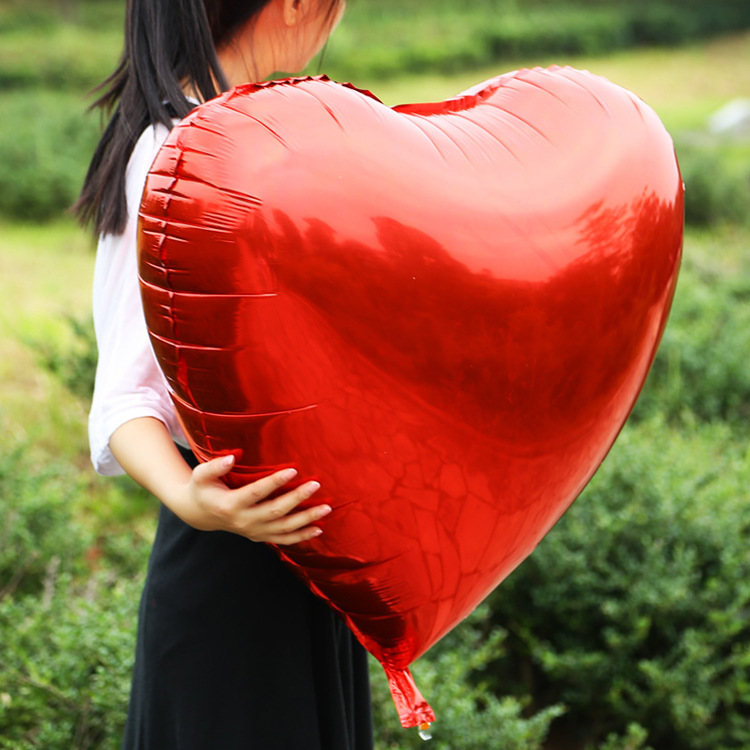 Wedding Supplies Aluminum Film Oversized Heart-shaped Solid Color Decorative Helium Balloon display picture 1