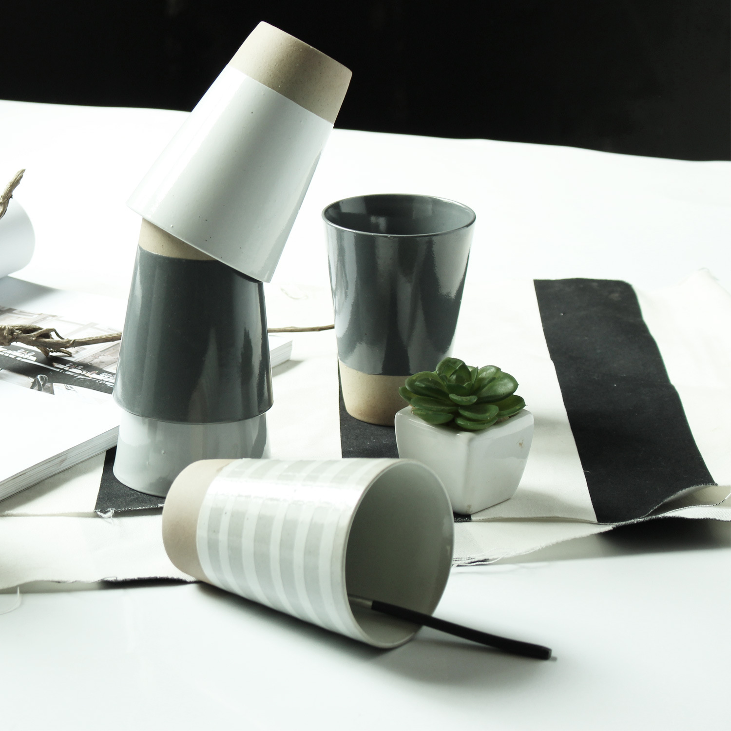 Taza de cerámica retro simple creativa LOGO personalizado sopa traga pareja taza de agua Taza de cerámica pintada a mano suministro directo de fábrica al por mayor