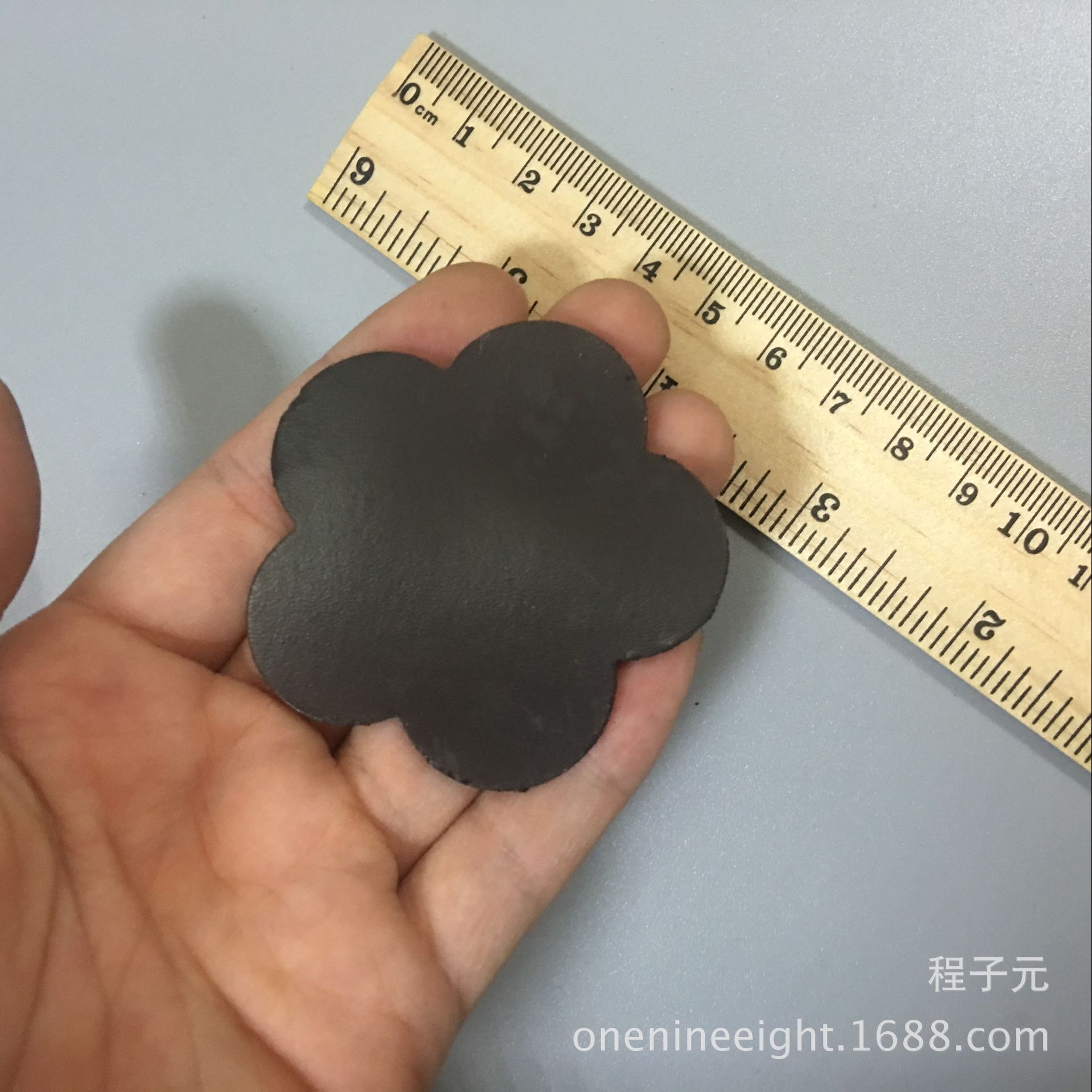 厂家直销 花朵形状单面磁性DIY冰箱贴软磁片 橡塑软磁铁54*54*2|ru