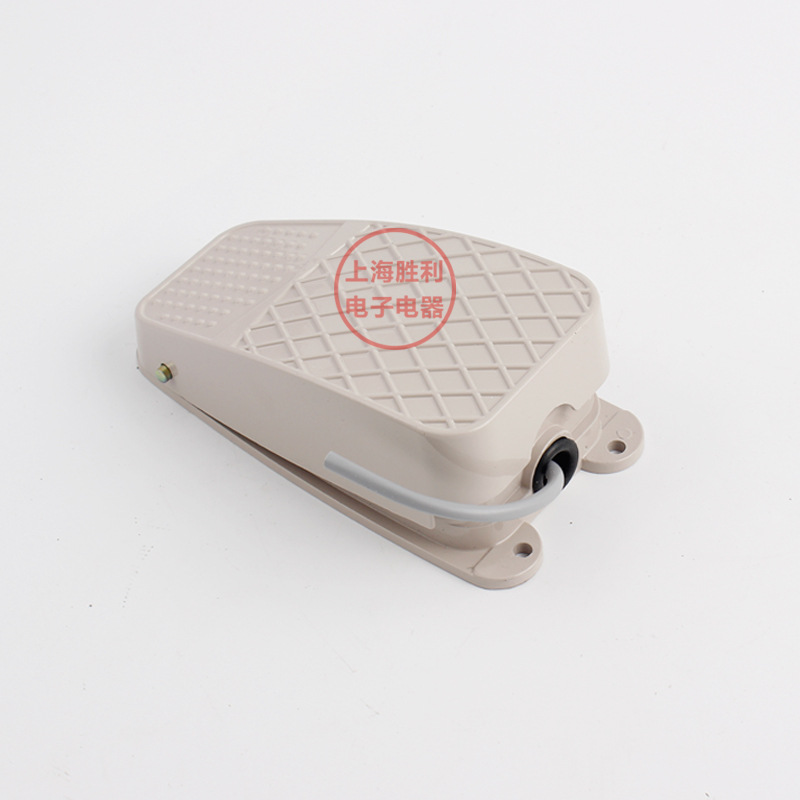 TFS-3 FS-3 Foot Switch / Pedal Switch with Cord 10 cm Extendable Aluminum Housing Silver Contacts