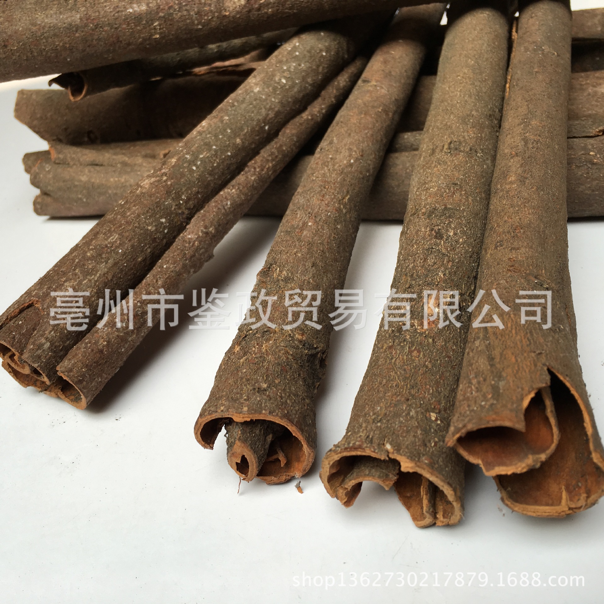 Chinese Cinnamon Bark Rou Gui 500g Dried Cassia Culinary Spice and TCM Herb quality and texture