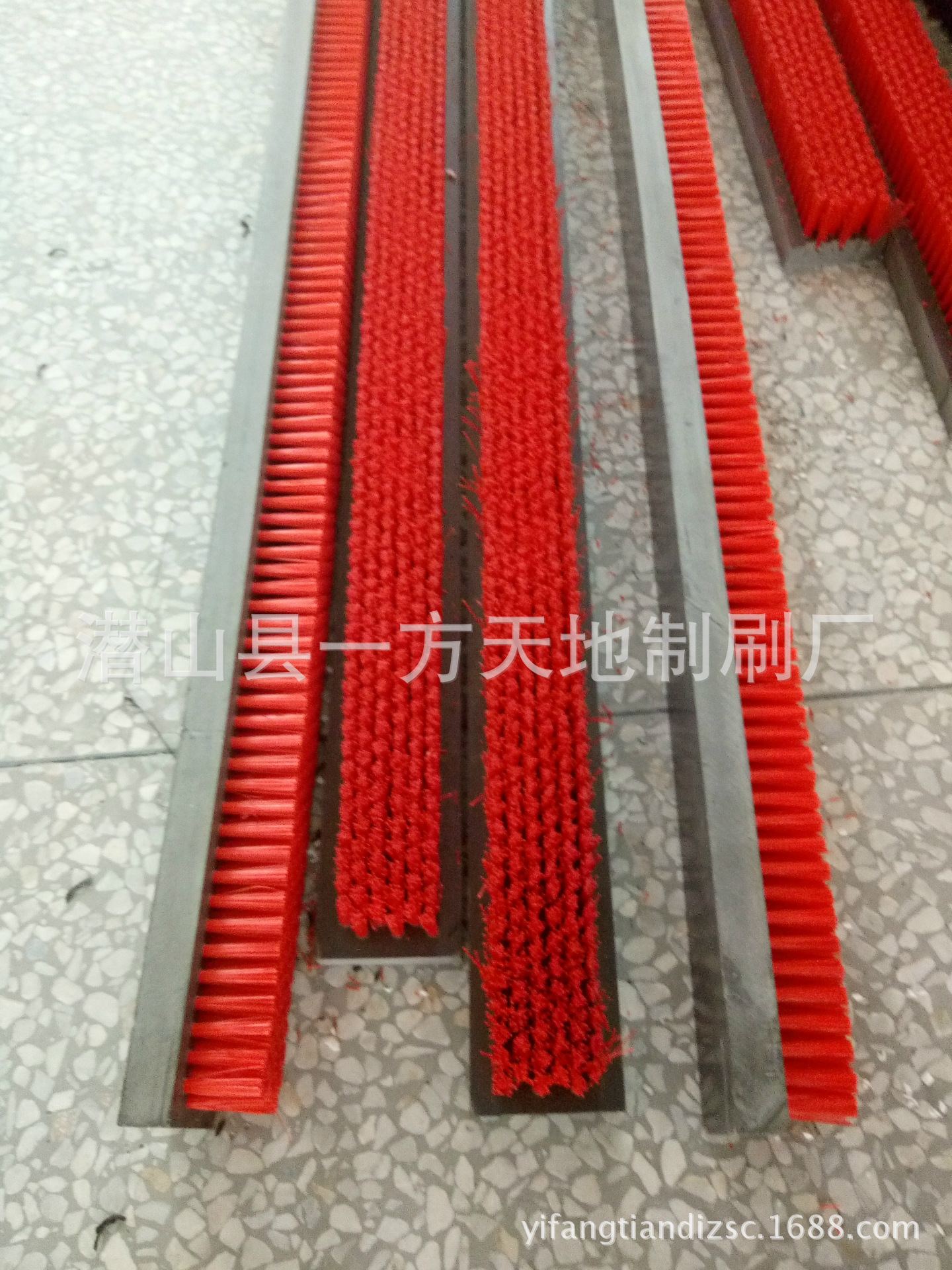 直销pvc排刷   工业尼龙密封除尘条刷可定制