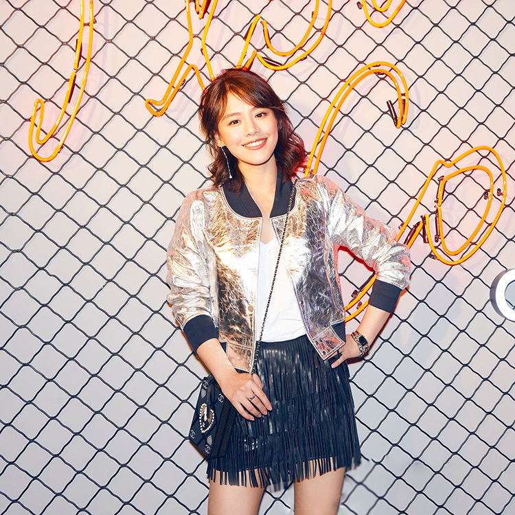 679f6337jw1f2yfftiledj24332tmb