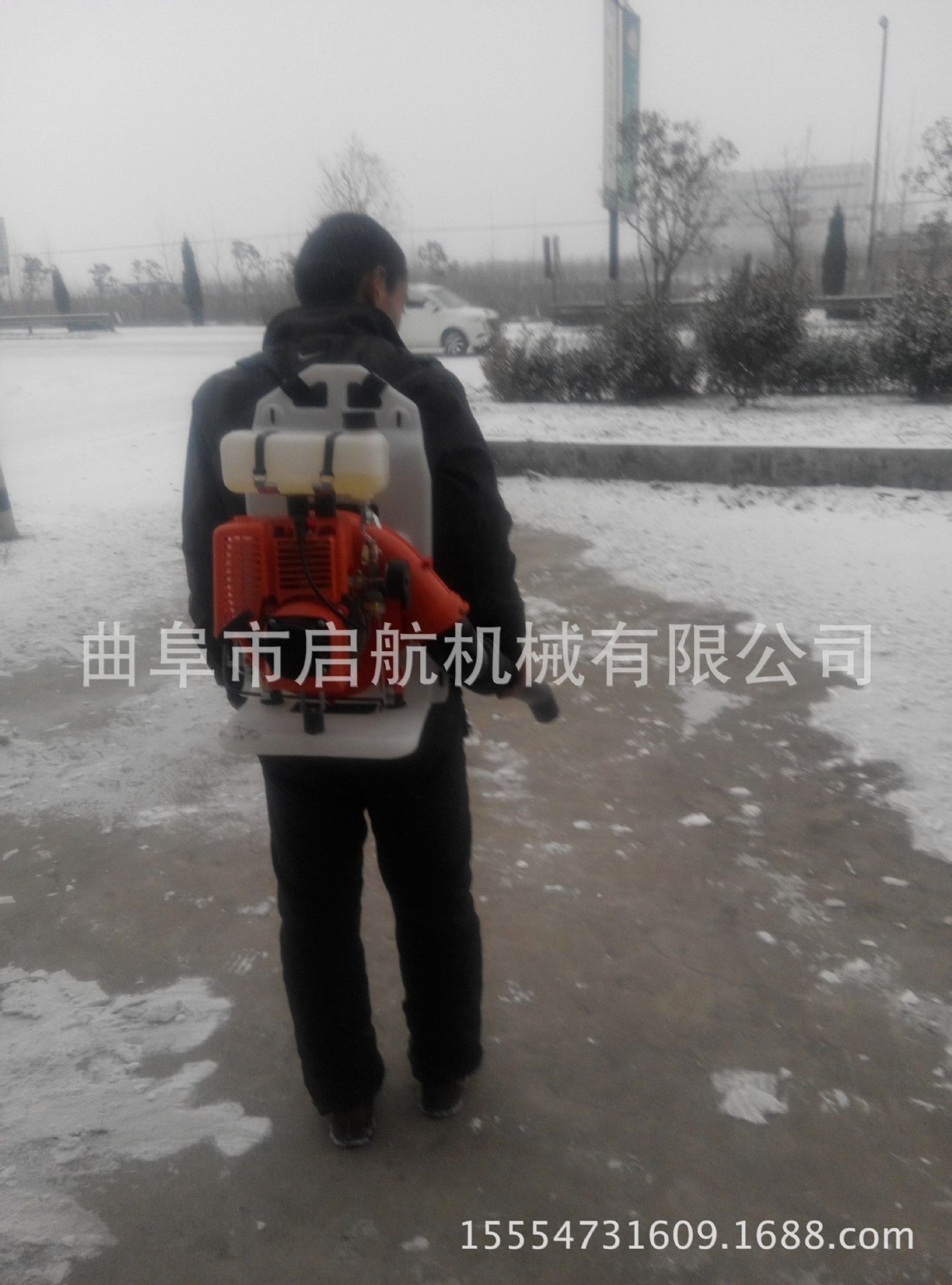 扫雪车图片农业吹雪机 消防用灭火机 扫雪车图片
