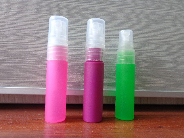 供应5ml pp pe香水笔喷雾笔