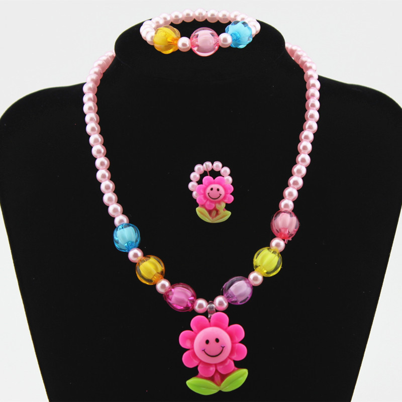 Wholesale Children's Ornaments Sets Of Chain Cartoon Sun Flower Beaded 4-piece Necklace Jewelry Set display picture 7