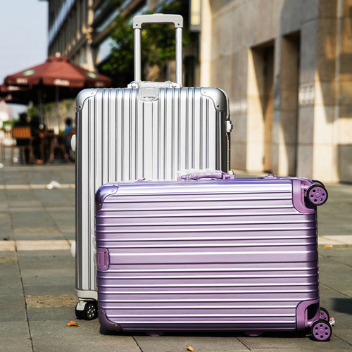 Aluminum Frame Hard Luggage Rolling Suitcase Password Carry-on Box Leather Suitcase for Men and Women 360-degree Swivel Wheels PC Travel Bag
