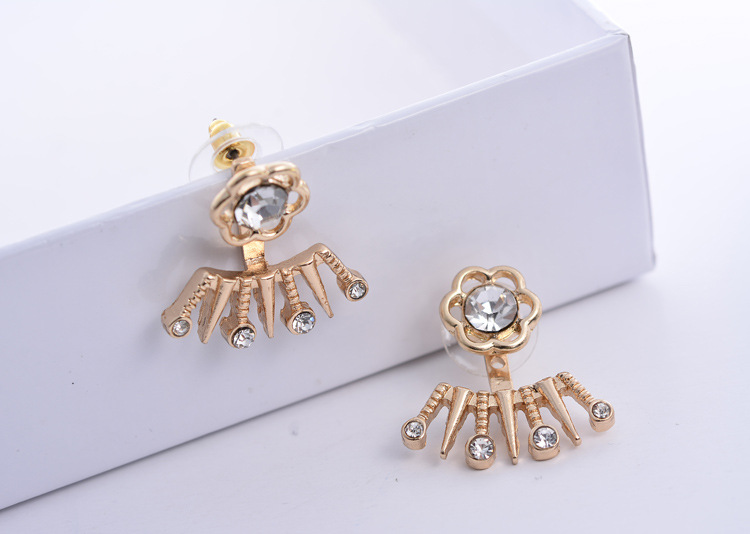 Labret piercing jewelry detail image