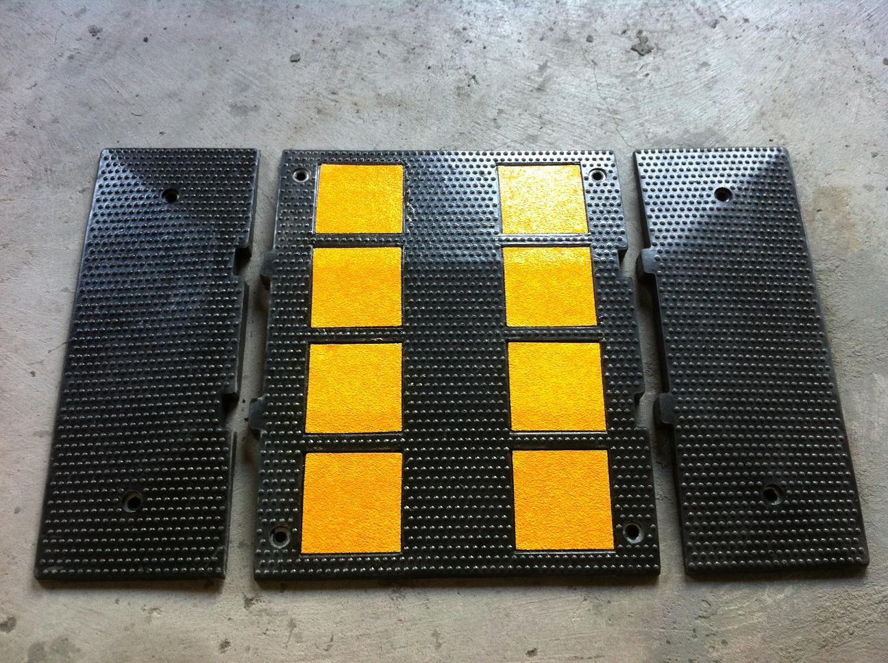 非常规减速带 加宽型 小区减速带 高强级橡胶减速带 高速