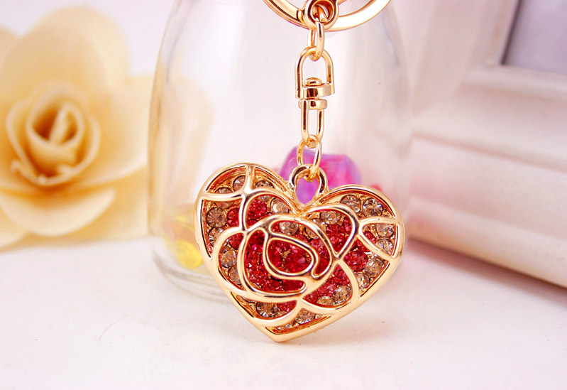35g Weight Alloy, Metal Material Heart Pattern Unisex Gender Pink, Purple, Red, Blue, Peach Color Creative Cute Diamond Hollow Peach Heart Car Keychain Couple Key Chain Love Metal Pendant 13