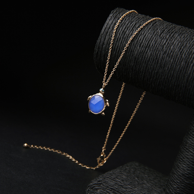 Temperament Blue Gem Necklace Small Exquisite Crystal Diamond Necklace Light Luxury Niche Simple Sweater Chain Wholesale display picture 9