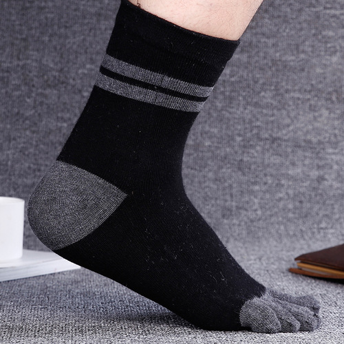 10 pairs of autumn and winter five-finger socks men's pure cotton long tube sports five toes socks breathable all cotton fashion socks factory direct sales 