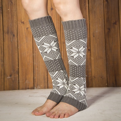 Knitted wool factory direct supply wholesale boot covers leggings warm pile Christmas socks snowflake dot socks