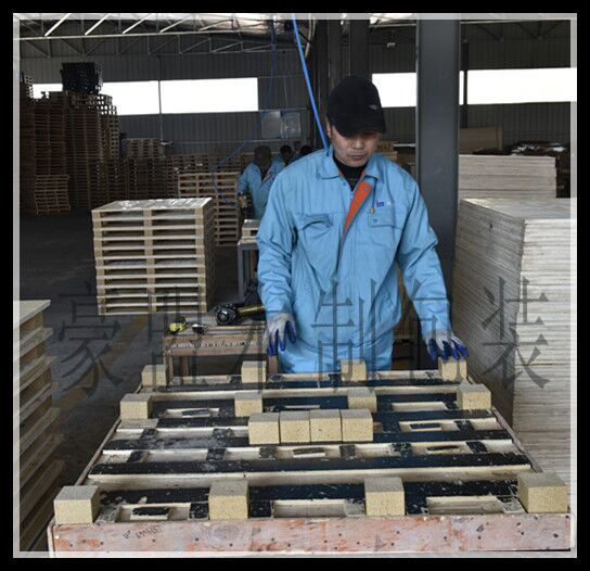 7(@]R%T612USYRX_NOOW%[D车间工人