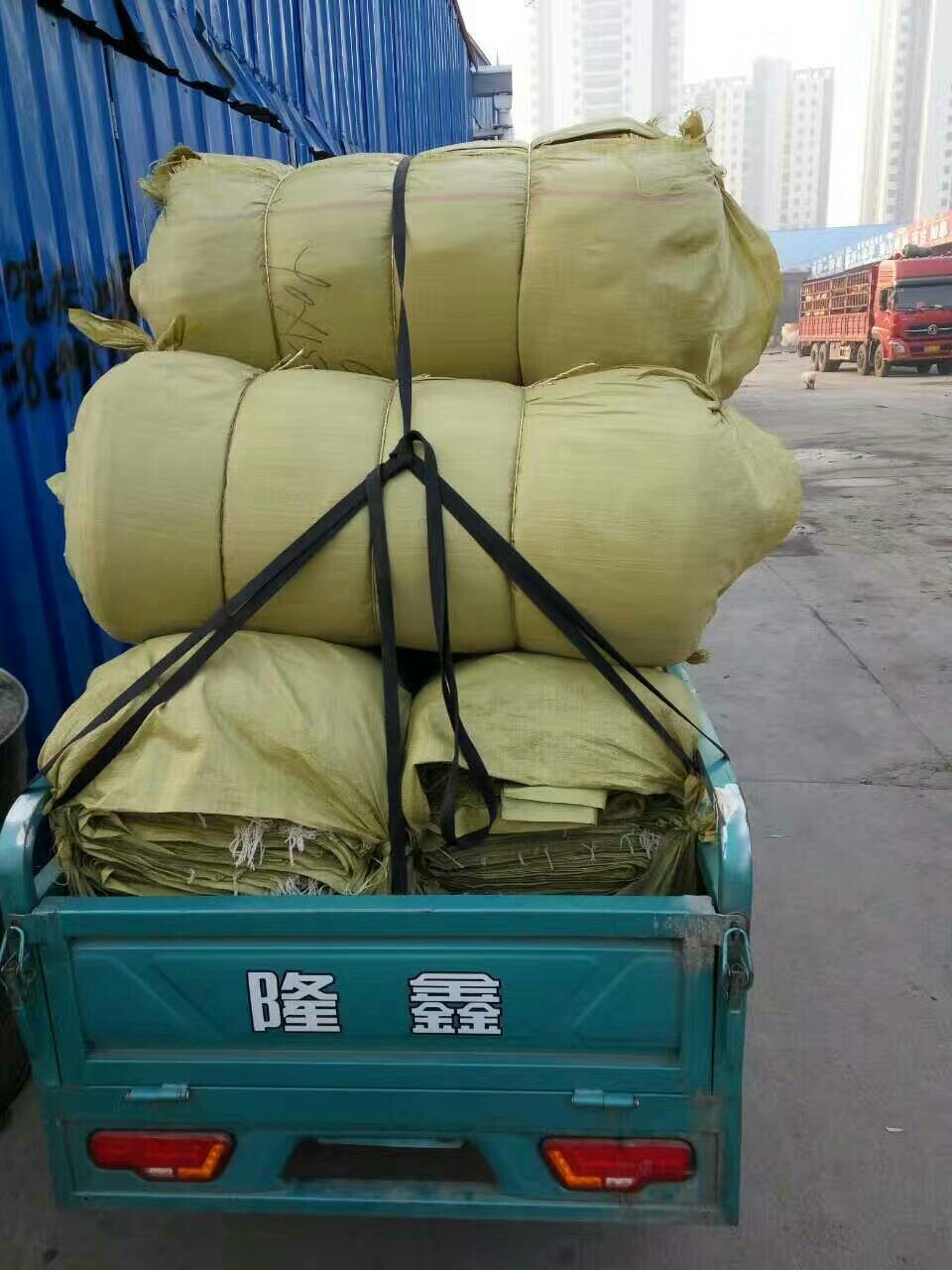 鹏成塑料编织袋厂家直销普黄包装袋120x150cm平方50g物流套箱袋