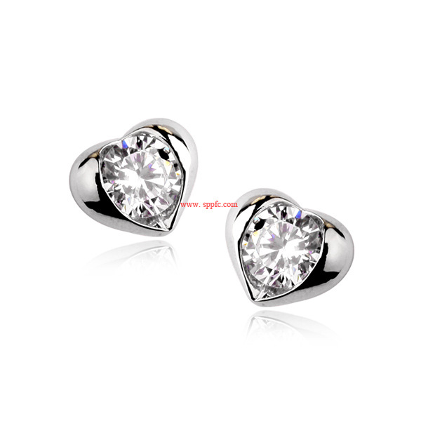 New Exquisite Simple Earrings High-grade Inlaid Stone Love Peach Heart Crystal Earrings display picture 3