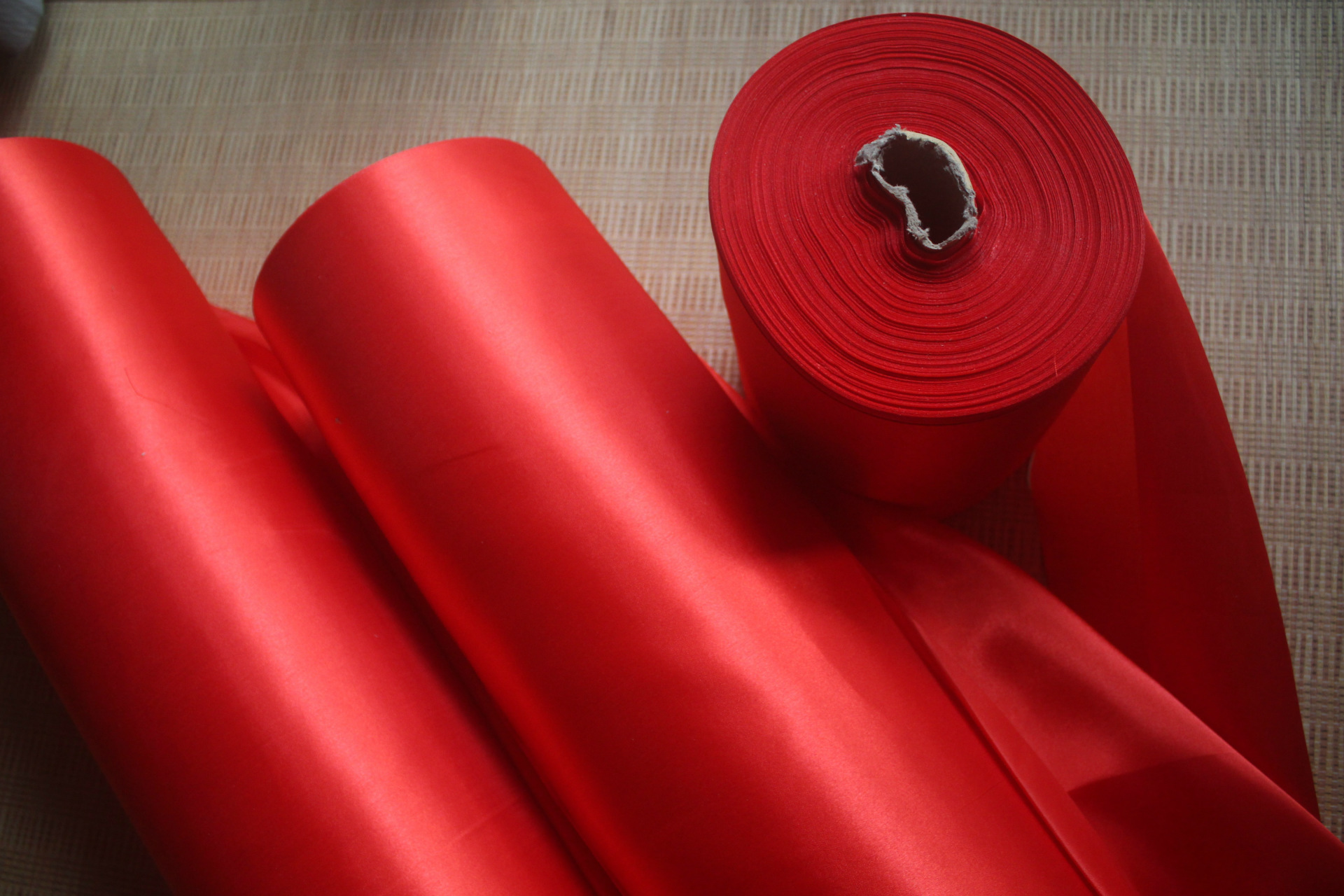 50CM缎面大红绸布新车扎花挂红布条婚庆扎大红花绸缎礼盒包装E18