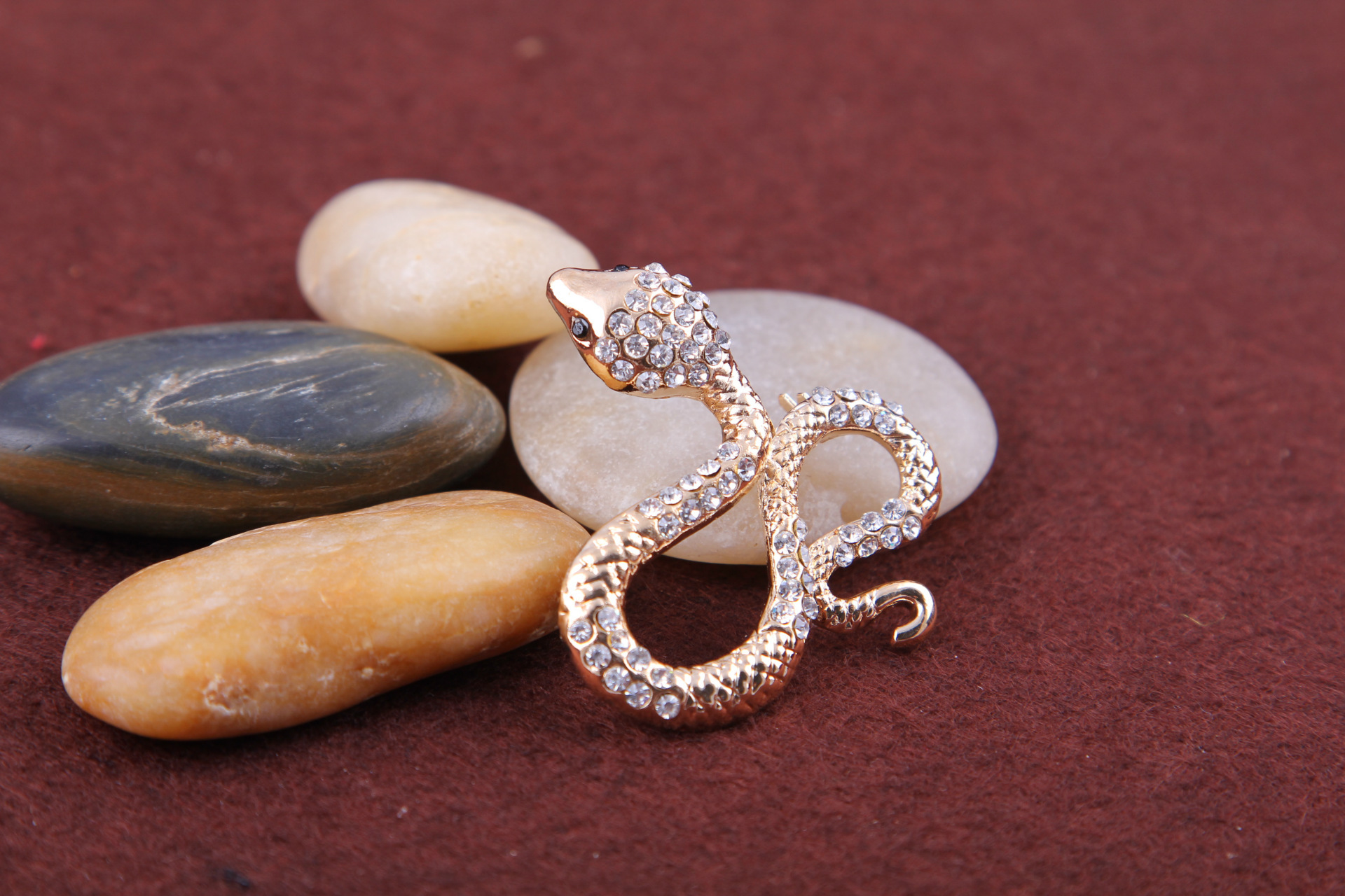 Broche en forme de serpent avec strass et diamants pour homme et femme, accessoire de mode coréenne_voghion.com