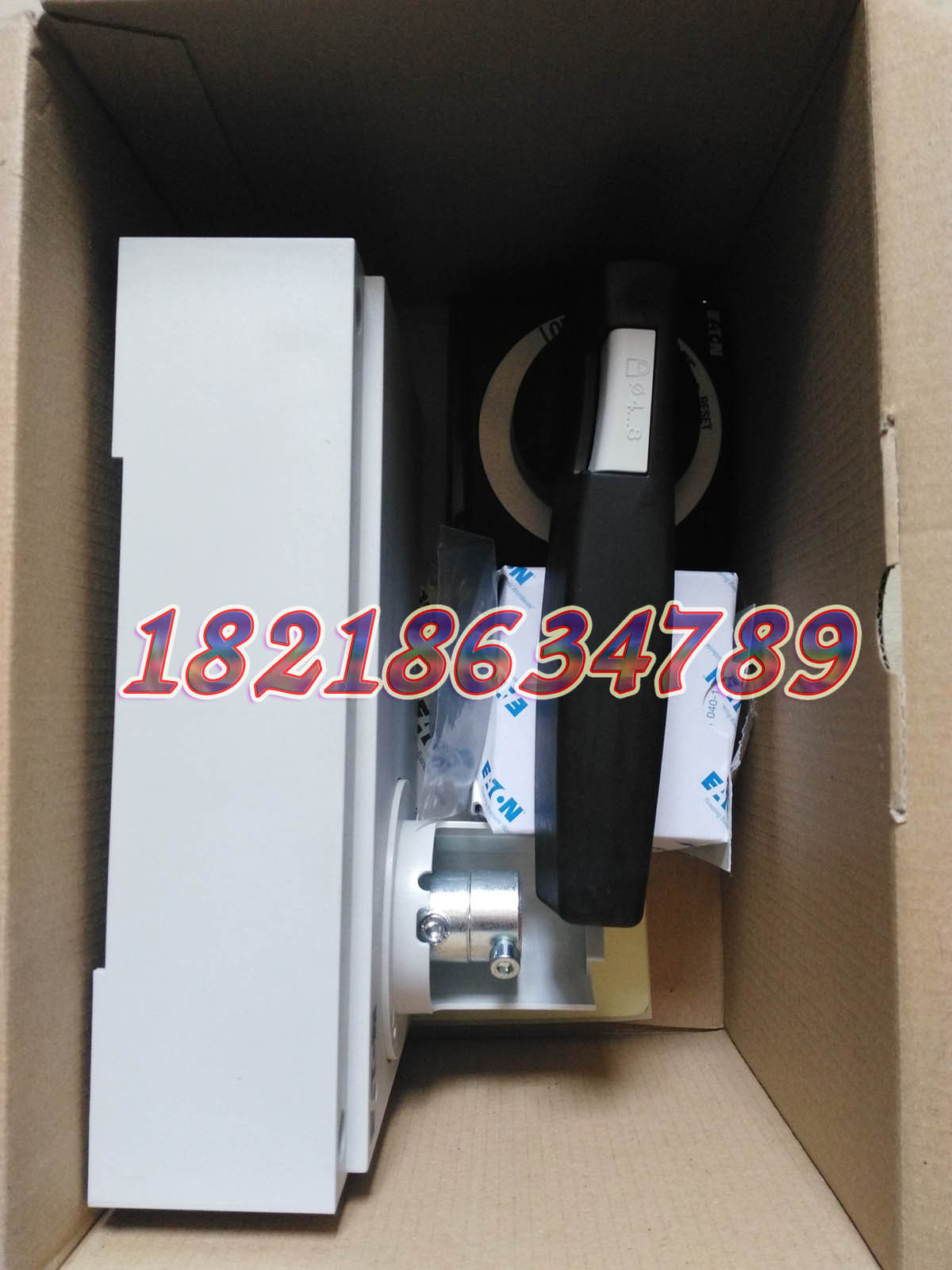 EATON塑壳断路器门联动操作手柄NZM4-XTVDV正品现货