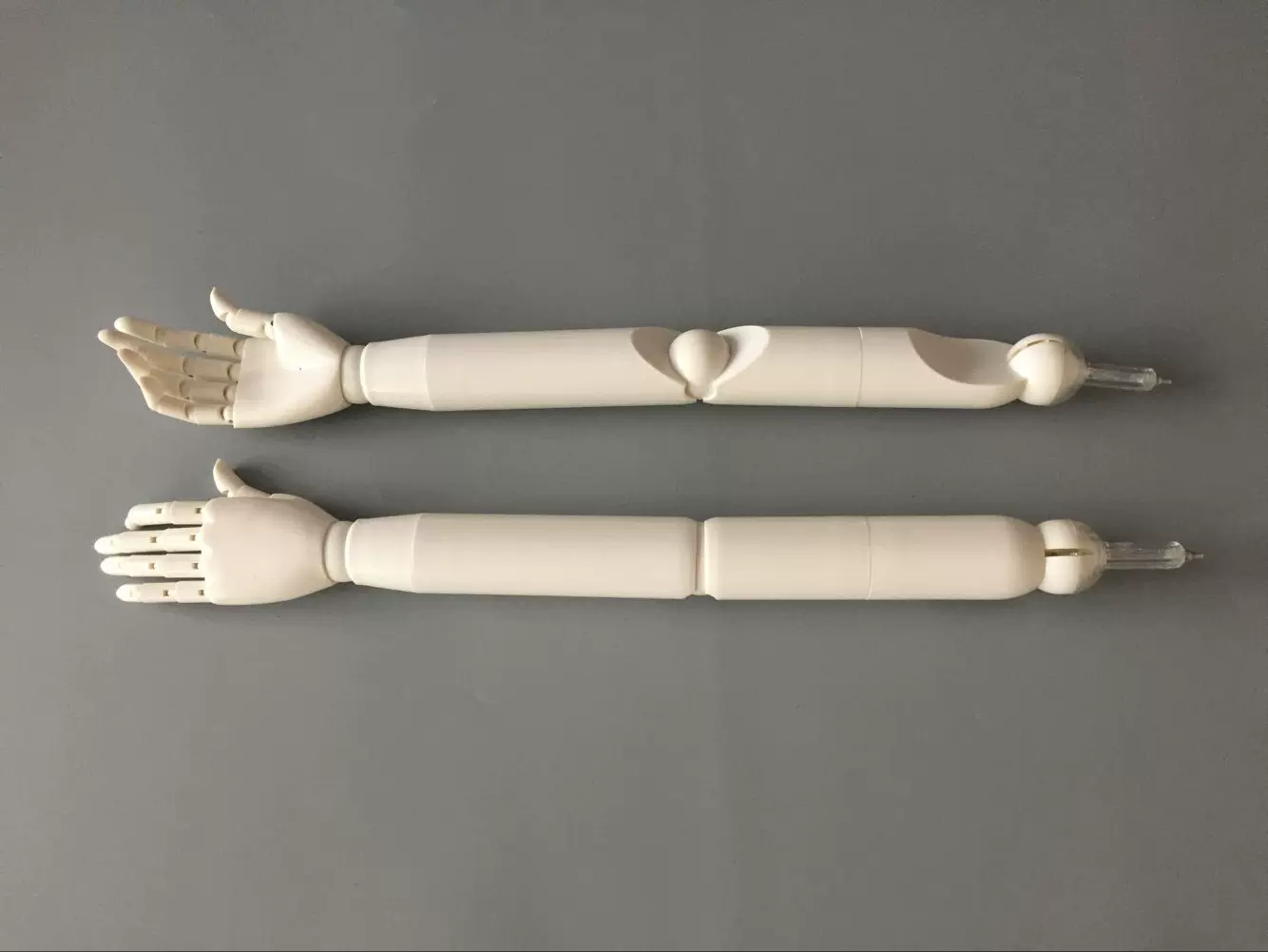 厂家直供塑料手臂塑料模特关节手臂半身模特手臂模特道具模特配件