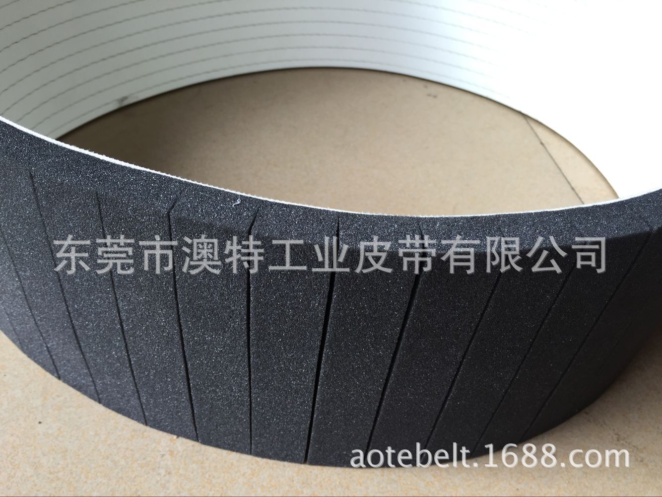 输送带加海绵 枕式包装机海绵带 袋装方便面生产线专用工业皮带