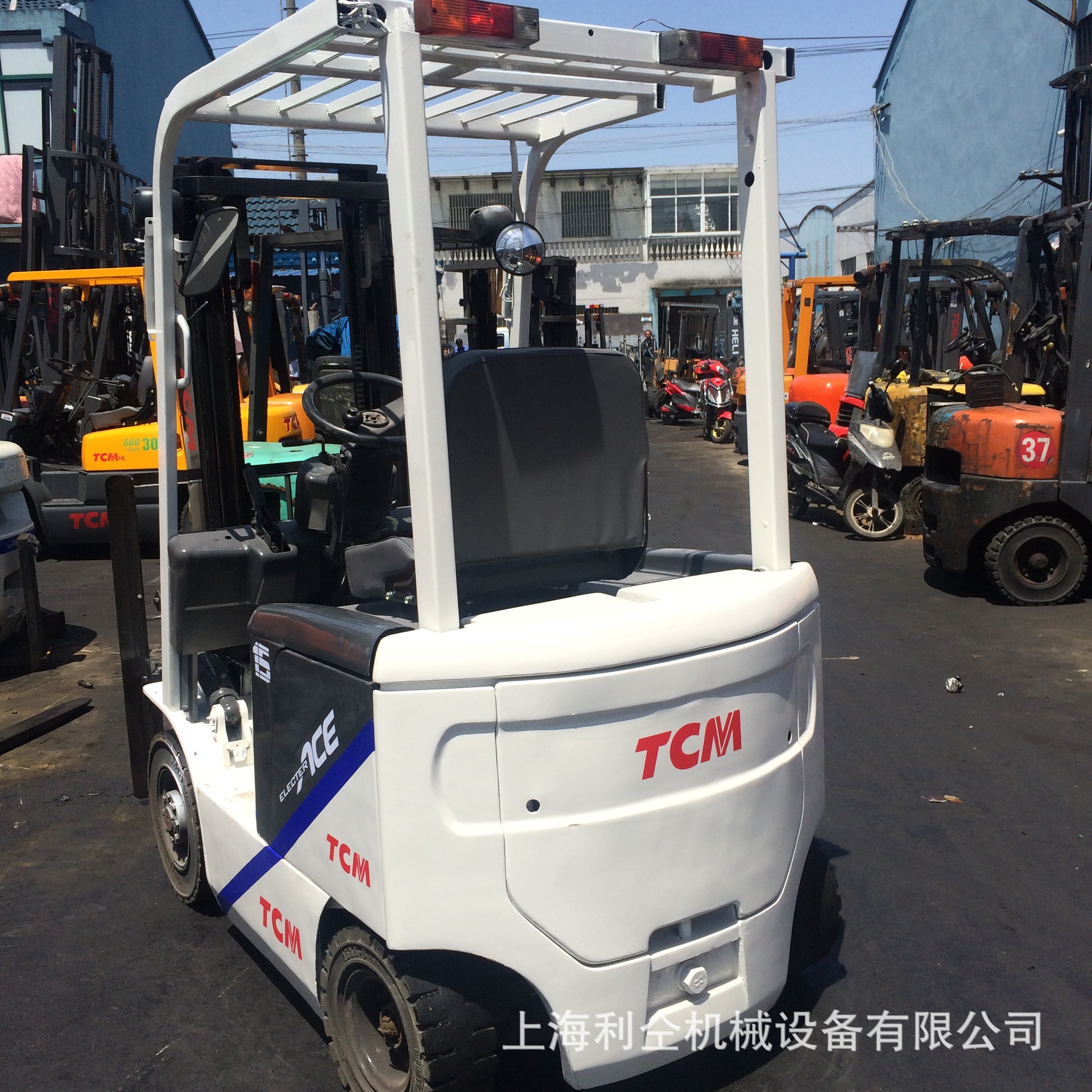 上海供应二手叉车TCM合力三只点电动叉车1.5吨平衡重式电瓶叉车