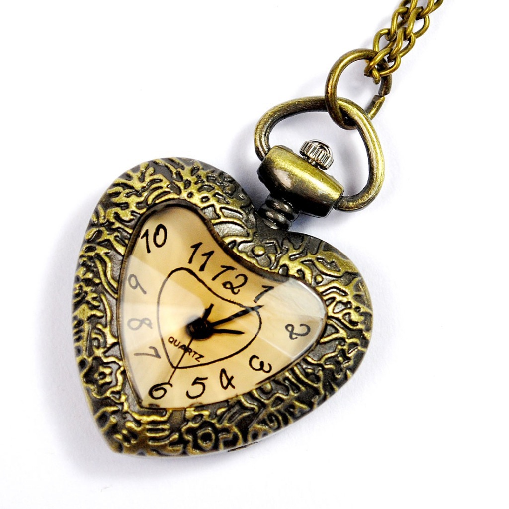 Heart-shaped floral carving small pocket watch classical brown glass pocket watch classical pocket watch a generation of 6025
