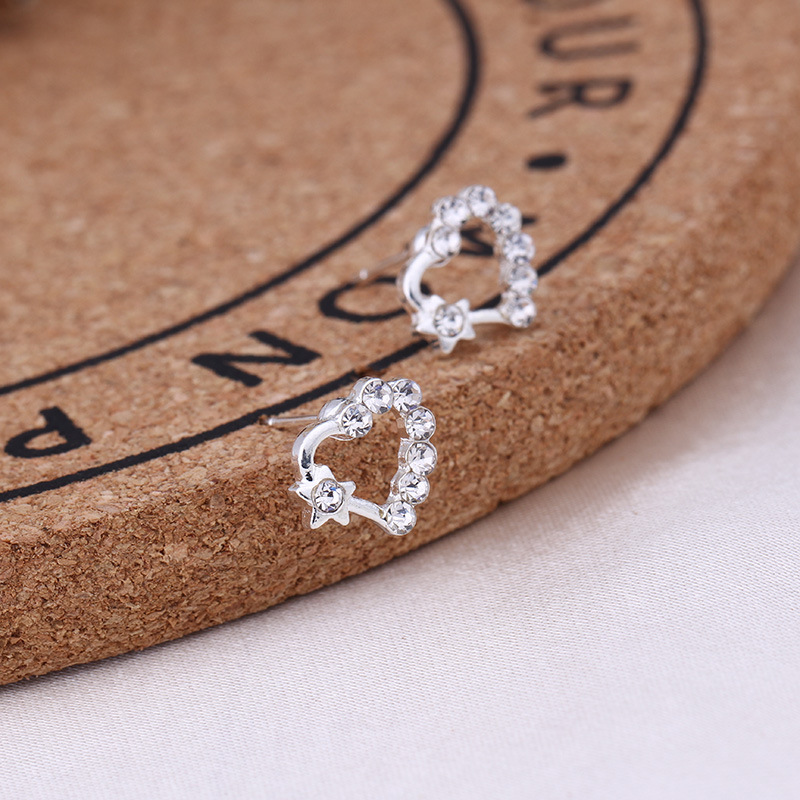Versin coreana de aretes INS nuevos aretes de diamantes de perlas pequeos aretes de joyera NHQIY479304picture10