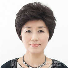 新款中老年假发女真发 妈妈款假发中年女士短卷发老人假发套化疗