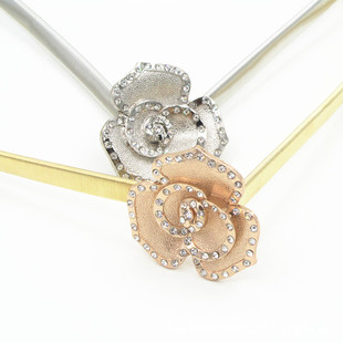 Ů�����e�r��Ůʿ����������Ů���bٴ��ɾoõ�廨��朡�Ƥ��