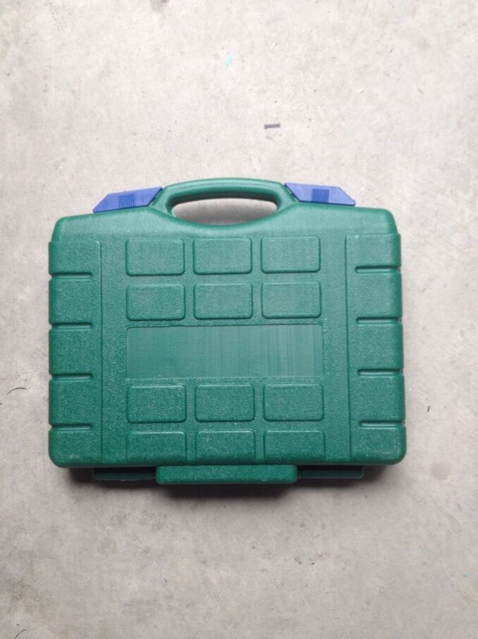 厂家直销吹塑盒。30件雅培套筒披头组套塑料工具箱，吹塑箱工具箱