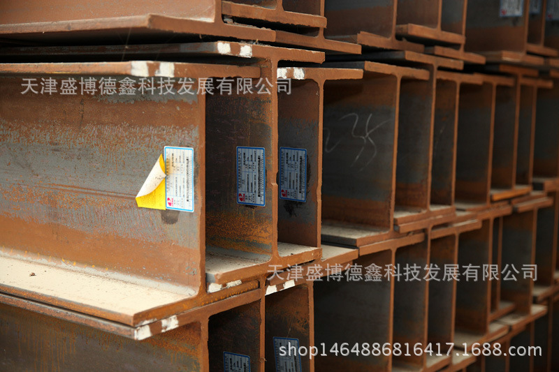 2990918358_244817082