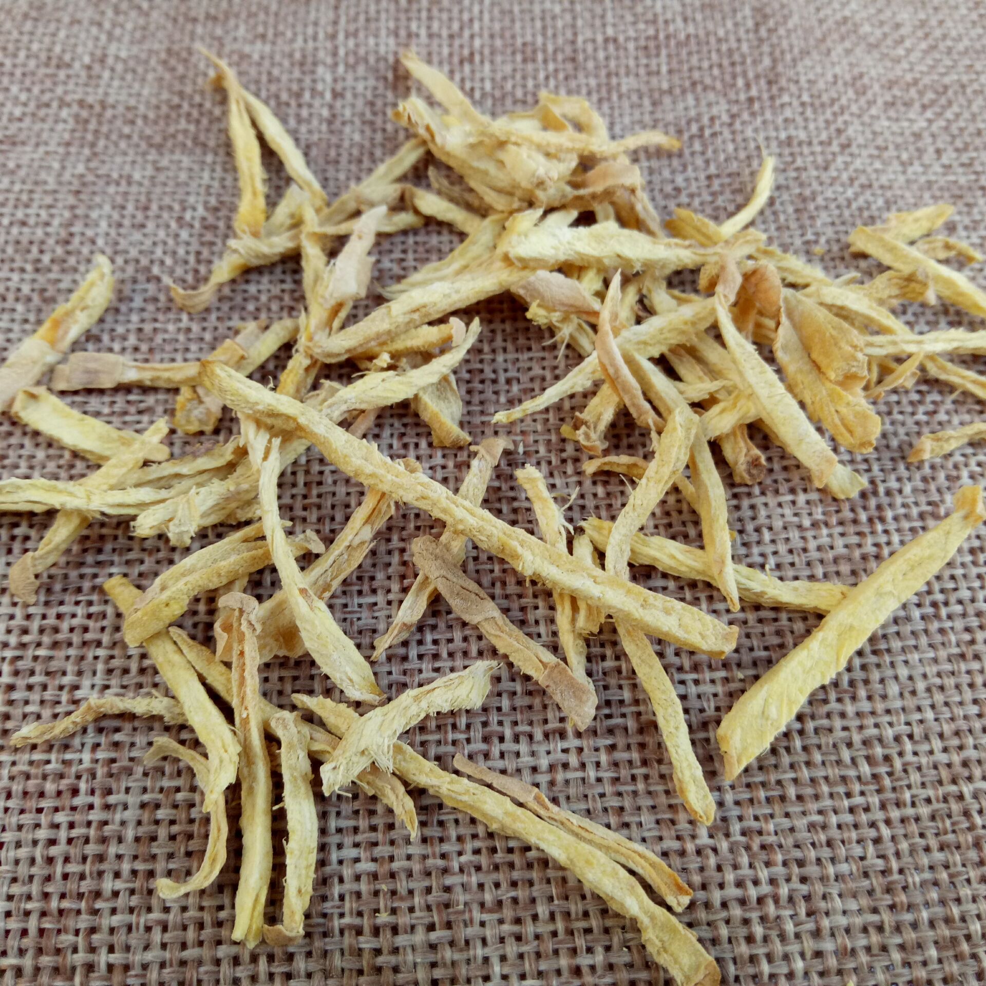 Dried Ginger Shreds Jiang Si 500g Machine Cut Dehydrated Ginger for Tea and Cooking overview