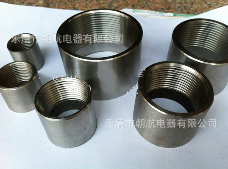 304316不锈钢外焊接式通头箱通头进出线接口圆形户口内丝套筒直通