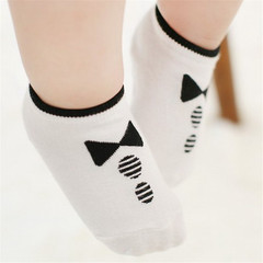 New invisible bow tie boat socks for babies, children, men and women without glue, black and white cotton floor socks, factory wholesale