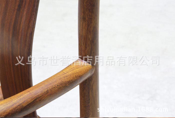 2749388052_311641407