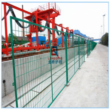 海宁电厂围墙钢丝网/海宁电厂护栏网/绿色浸塑户外可用15年以上