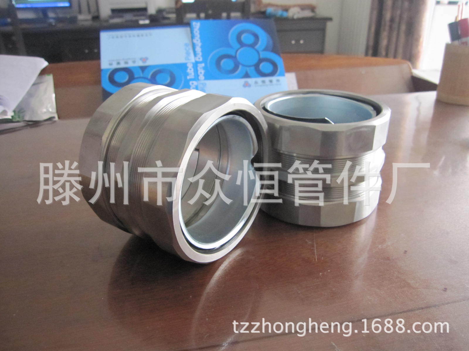 304不锈钢自固接头 密封防水顶丝接头 三柱 内丝不锈钢软管接头