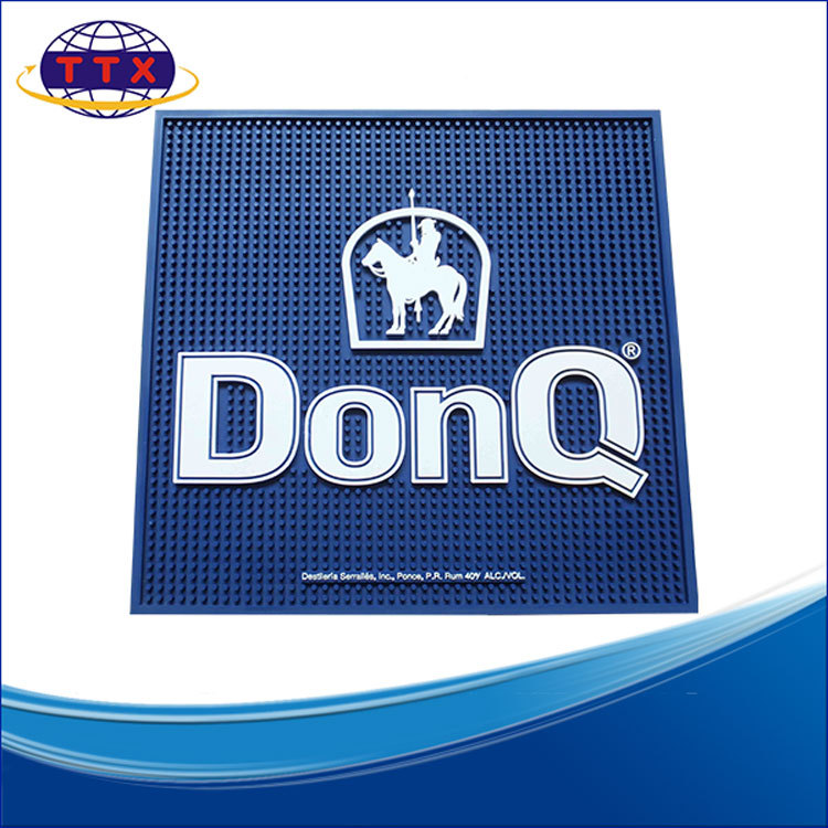 批发PVC吧台垫隔热垫 隔水防尘垫 酒杯垫小方吧垫