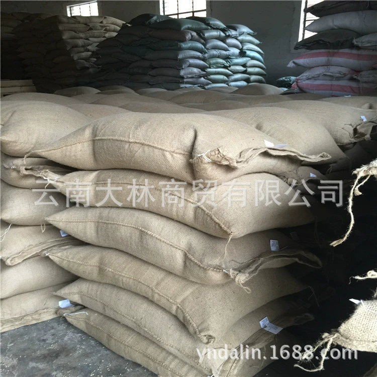 Кофе в зернах Юньнань Мелкие зерновые кофейные зерна Железный пикап 16 меш AA Ручной отбор Старые сорта Высотные бобы