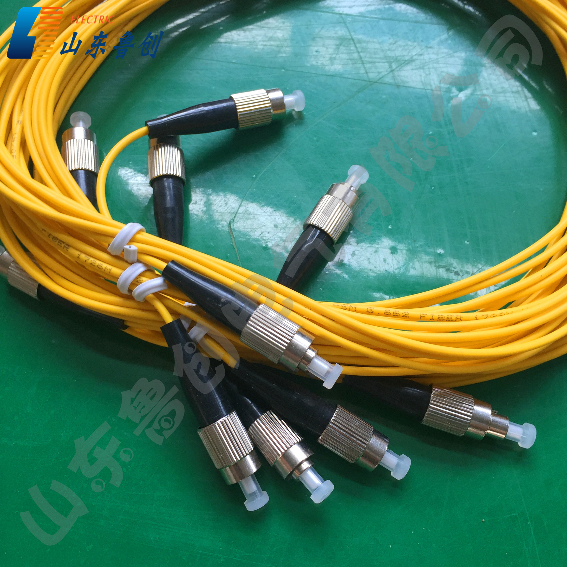 山东地区生产双头尾纤SC束状尾纤光纤连接器尾纤良心厂家欢迎购买