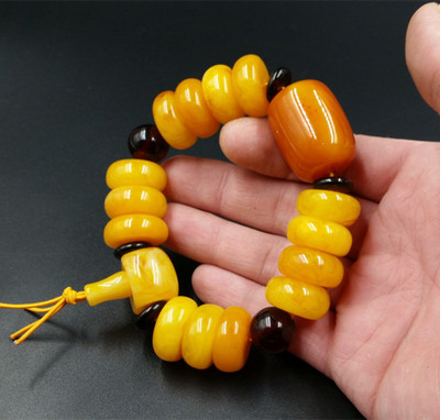 Manufactor wholesale Yellow chanterelles Beeswax Bracelet Beeswax Loose bead Bracelet Cask bead Hand string Abacus Jade buckle Hand string