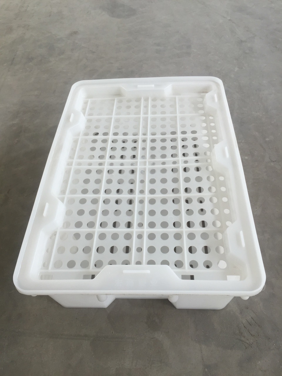 宏海塑业厂家直销1.1斤圆眼渔需冷冻盒渔托盖渔盘盖渔箱盖渔盒盖