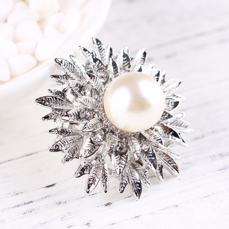Broche coréenne en strass avec grosse perle et nouvelle mode pour femme, polyvalente et populaire_voghion.com