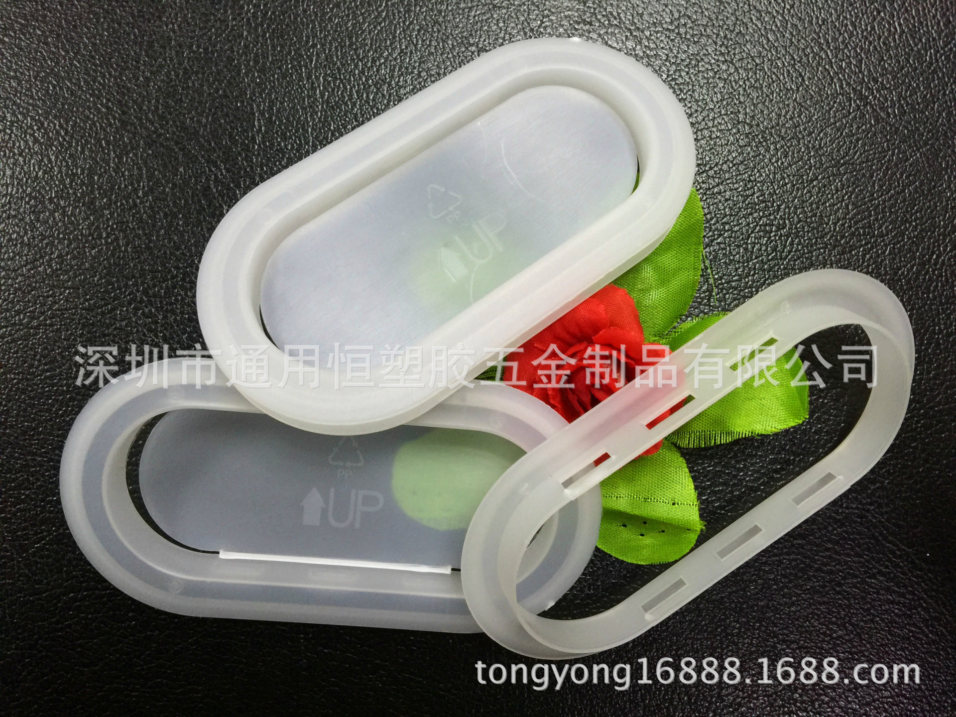 带盖子纸箱扣 (38)